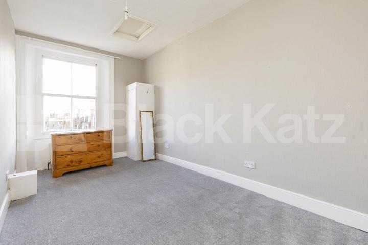 Two double bedrooms spacious lounge located within minutes from Ladbroke Grove Ladbroke Grove, Ladbroke Grove 